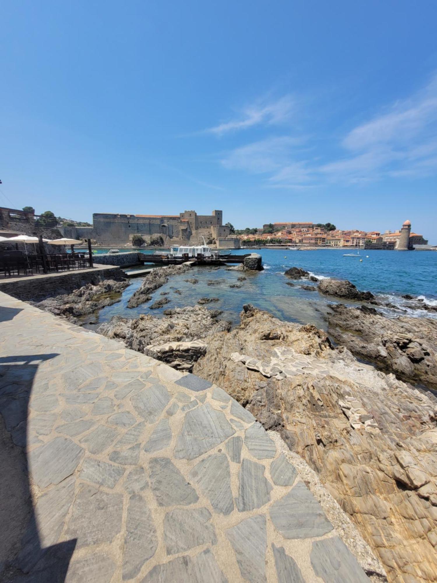 Collioure Beach Haven: Private Garden & Secure Parking Exterior photo